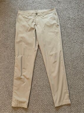 lululemon athletica Men's Khaki Straight-Leg Chinos - Light Beige